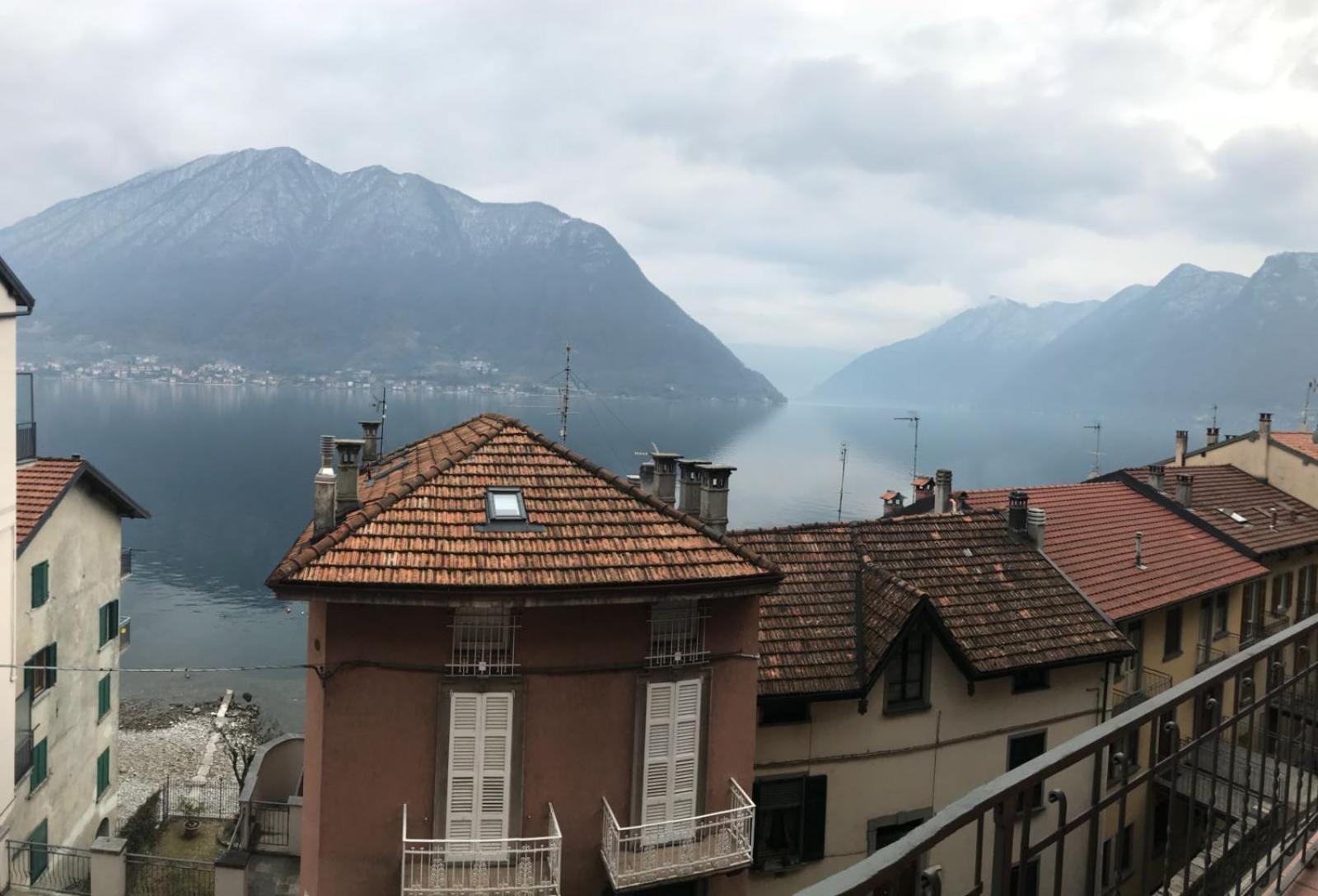 The Romantic Village House - Apartments With Lake View Colonno Bagian luar foto