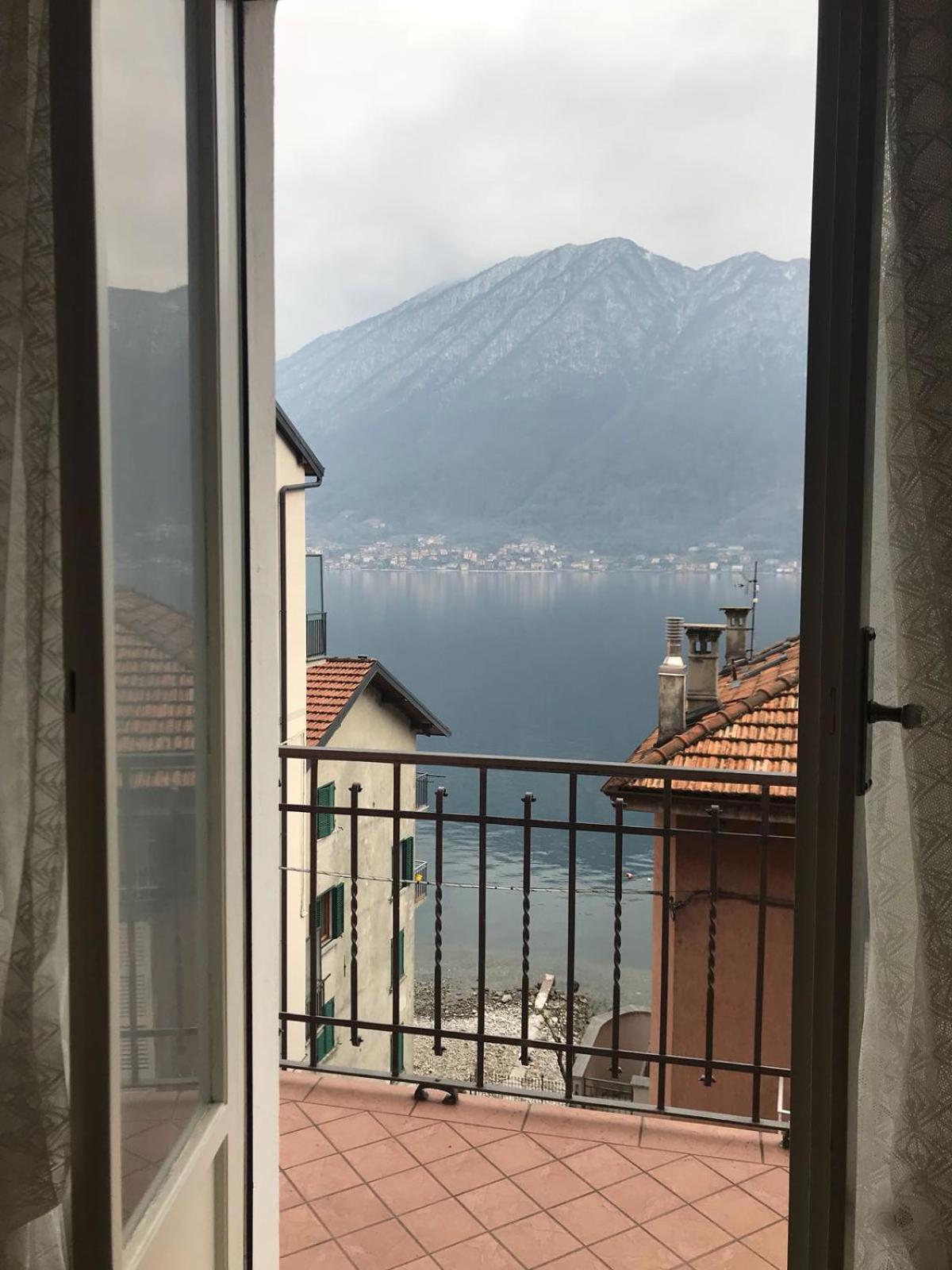 The Romantic Village House - Apartments With Lake View Colonno Bagian luar foto