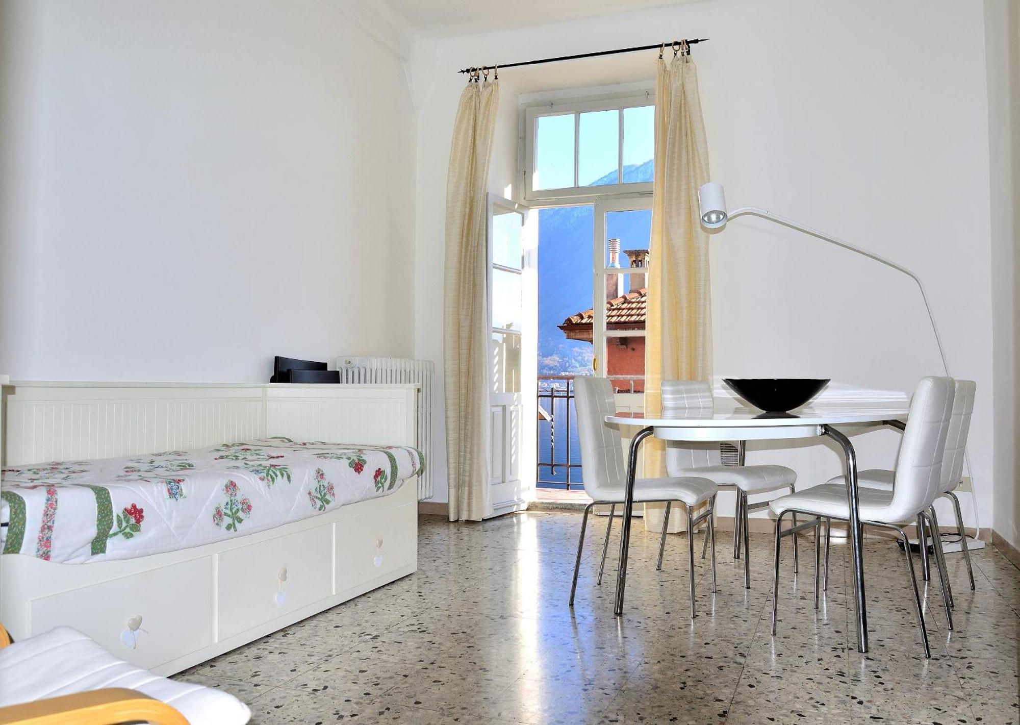 The Romantic Village House - Apartments With Lake View Colonno Bagian luar foto