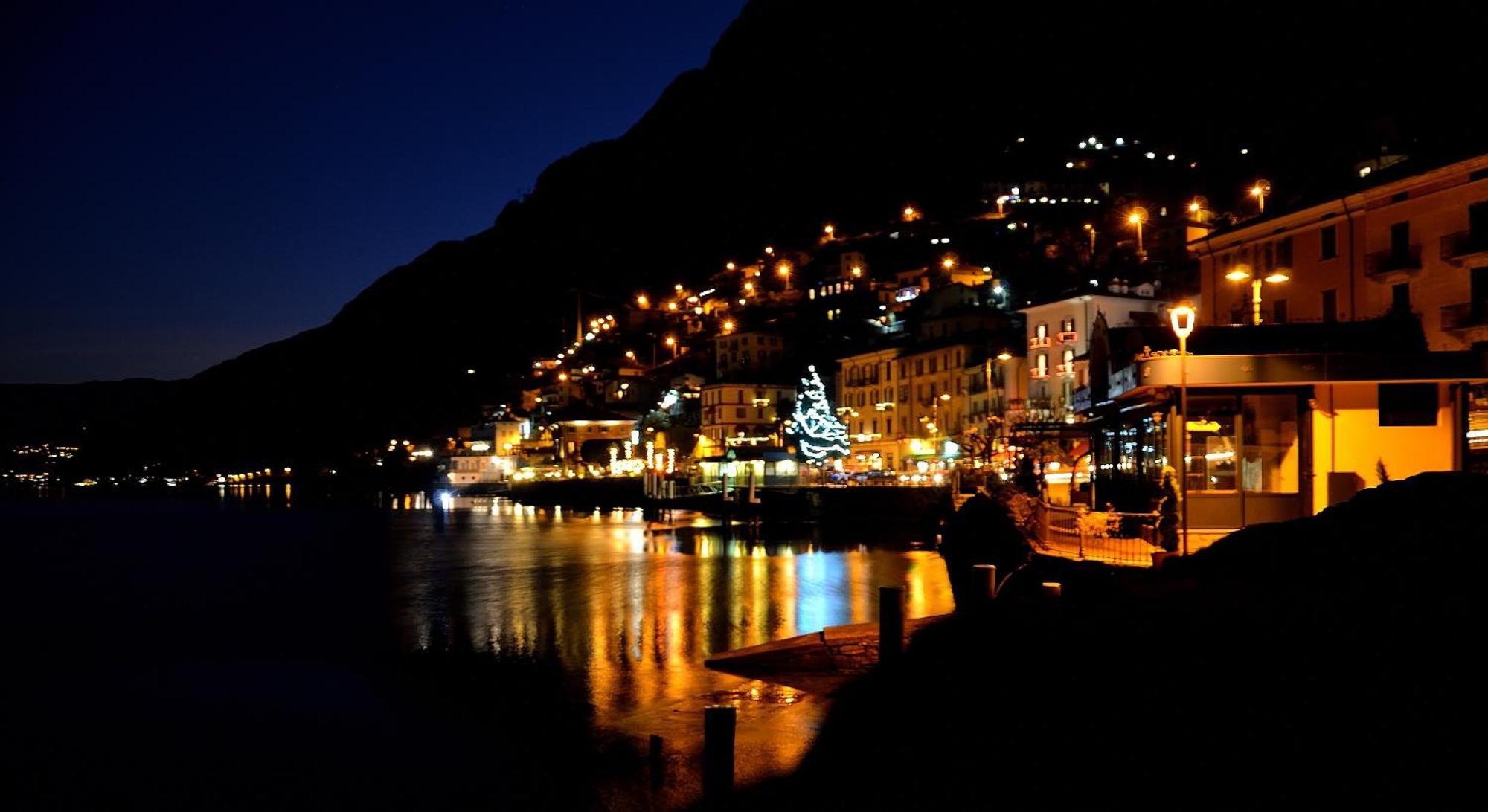 The Romantic Village House - Apartments With Lake View Colonno Bagian luar foto